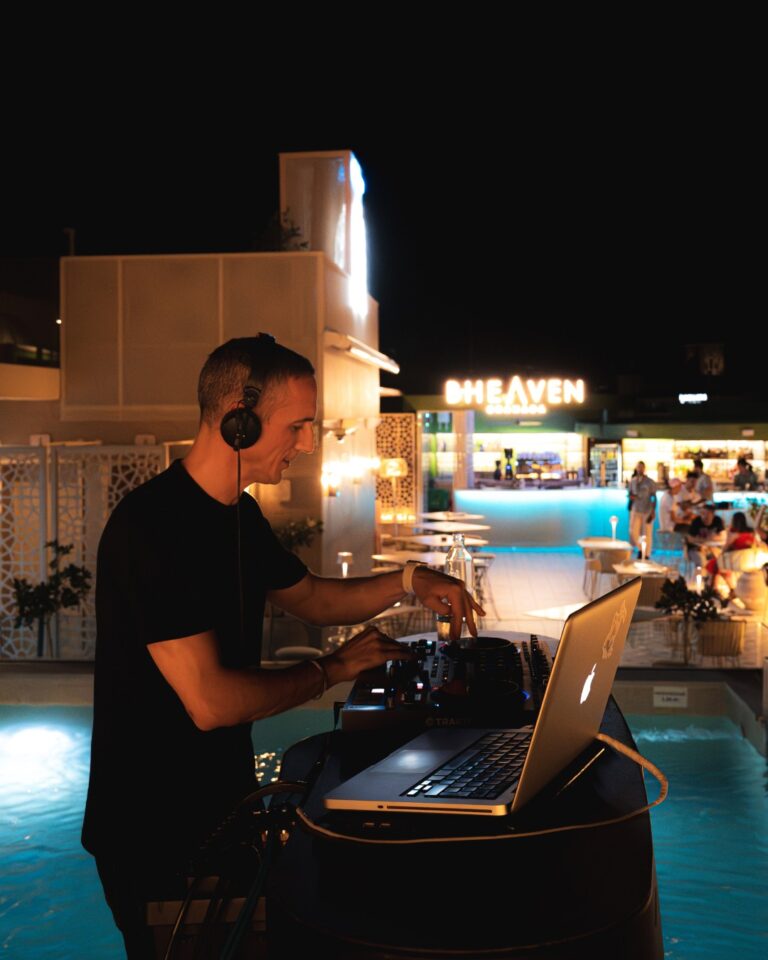 Instagram post from bheavengranada. This post is in position 5.